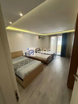Apartament 2+1 me qera në Rruga Karl Gega, Tiranë, 120 m². Foto 1 nga 11