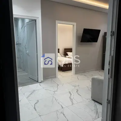 Apartament 1+1 me qera në 5 Maj, Tiranë, 55 m². Foto 3 nga 5