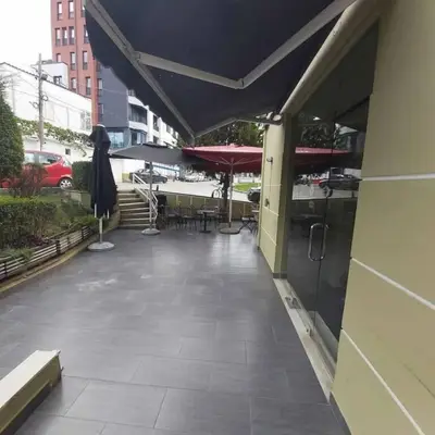 Ambient biznesi në shitje në Qyteti Studenti, Tiranë, 140 m². Foto 6 nga 6