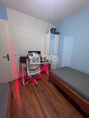 Apartament 2+1 me qera në Blloku, Tiranë, 97 m². Foto 10 nga 12