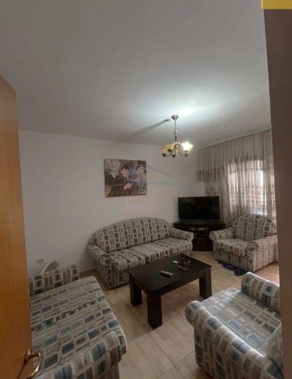 Appartamento 3+1 in vendita a Rruga Karl Gega, Tirana, 85 m²