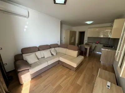 Appartamento 1+1 in affitto a Currila, Durazzo, 62 m². Foto 3 di 11