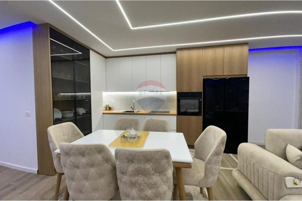 Appartamento in vendita a Fresku, Tirana, 113 m². Foto 2 di 3