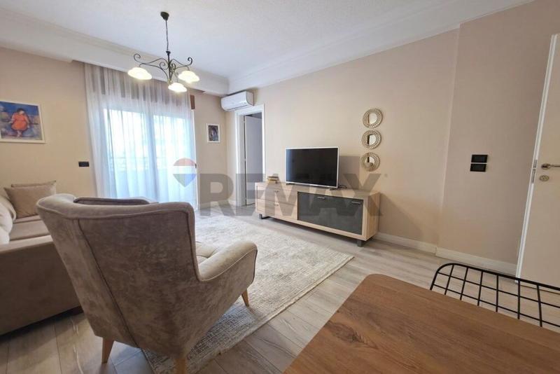 Appartamento 1+1 in affitto a 9 Kateshet Stacion Urbani, Tirana, 70 m²