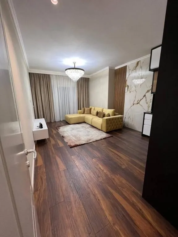 Apartament 1+1 me qera në Rruga Pavaresia, Durrës, 73 m². Foto 1 nga 6