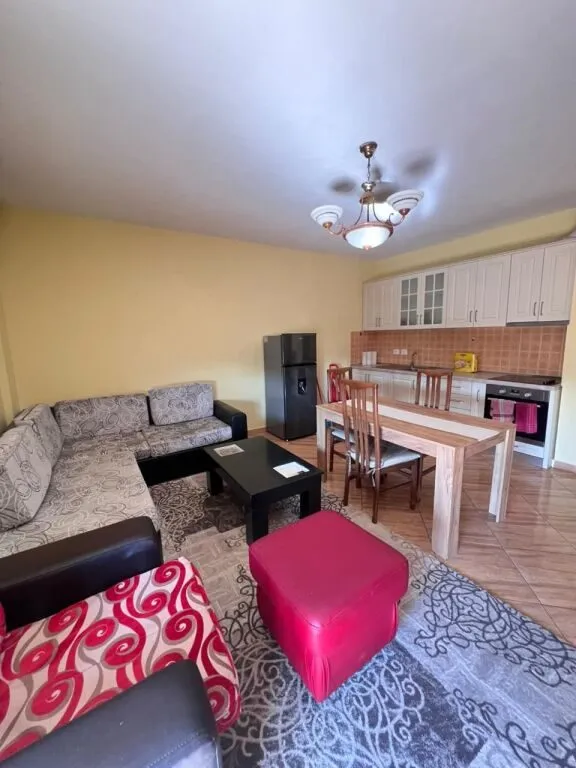 Appartamento 1+1 in affitto ad Ura e Dajlanit, Durazzo, 80 m². Foto 1 di 9