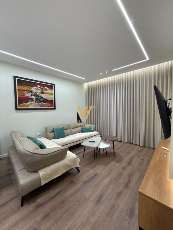 Apartament 2+1 me qera në Materniteti i Ri, Tiranë, 105 m². Foto 1 nga 3
