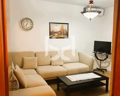 Apartament 2+1 me qera në Rruga Xhanfize Keko, Tiranë, 70 m². Foto 1 nga 7