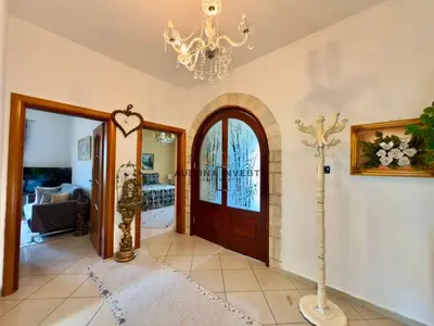 Villa for sale in Kuzum Baba, Vlorë, 250 m². Photo 10 of 12