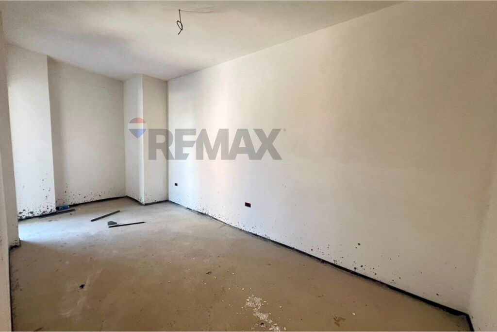 Apartament në shitje në Rruga Reshit Çollaku, Tiranë, 70 m². Foto 2 nga 3