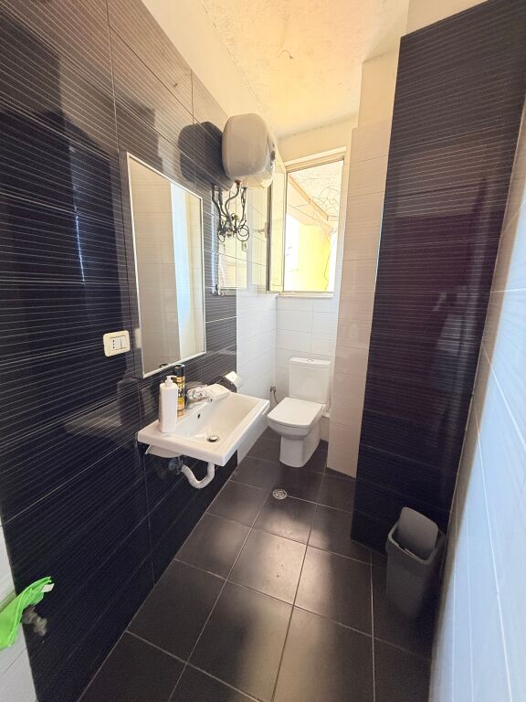 Office for rent in Selvia, Tirana, 50 m². Photo 3 of 3