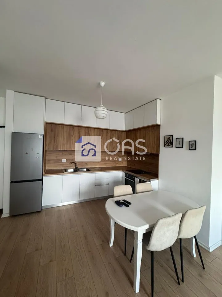 Apartament 2+1 me qera në Yzberisht, Tiranë, 95 m². Foto 1 nga 4