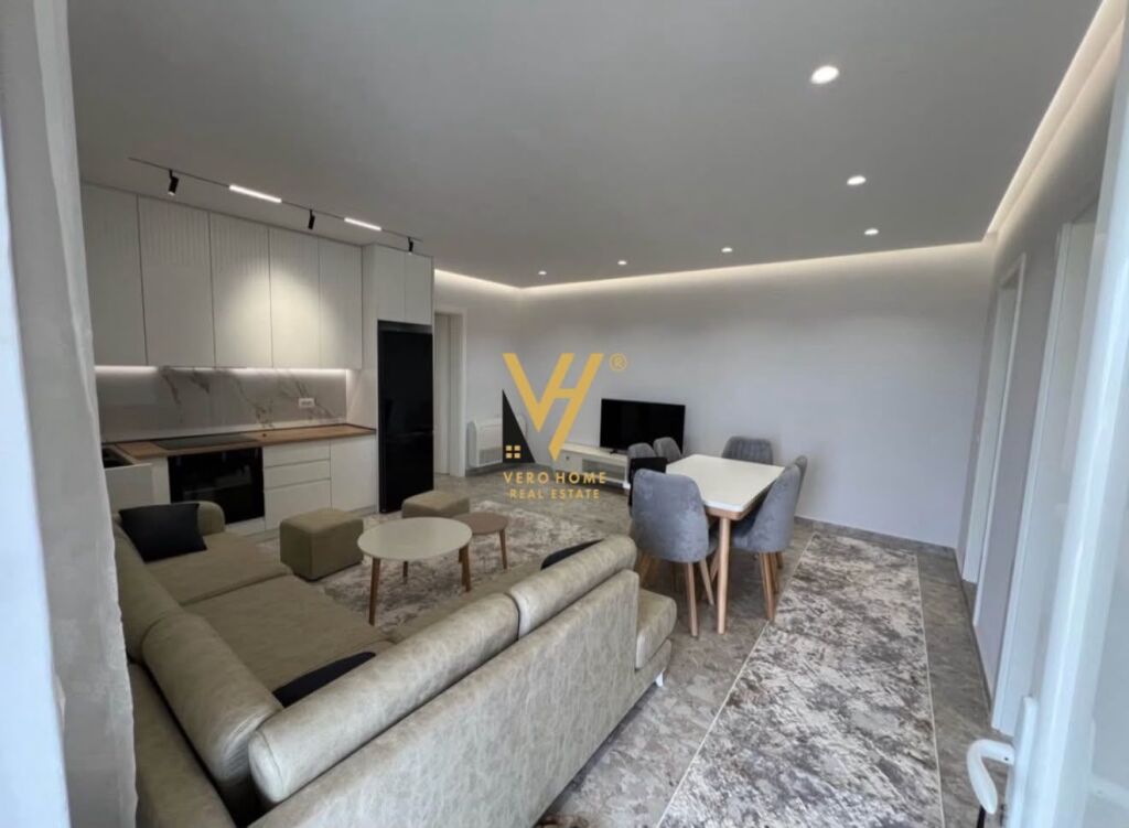 Shtëpi private 2+1 me qera në Sauk, Tiranë, 350 m². Foto 1 nga 3
