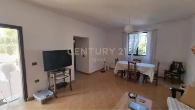 Casa indipendente 2+1 in affitto a Lapraka, Tirana, 103 m². Foto 6 di 10