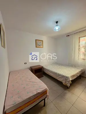 Apartament 1+1 me qera në Bulevardi Zogu I, Tiranë, 54 m². Foto 5 nga 7
