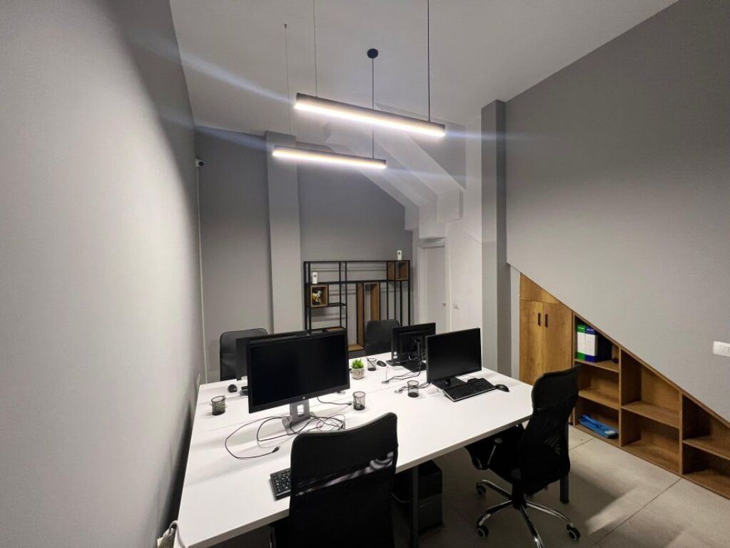 Office for rent in Tirana, 25 m². Photo 3 of 3