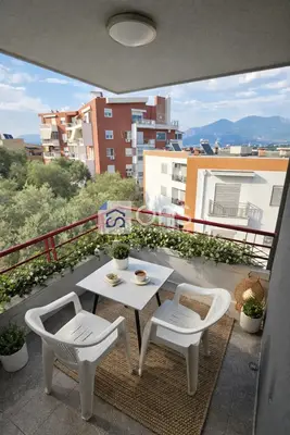 Apartament 3+1 me qera në Liqeni i Thatë, Tiranë, 110 m². Foto 3 nga 7
