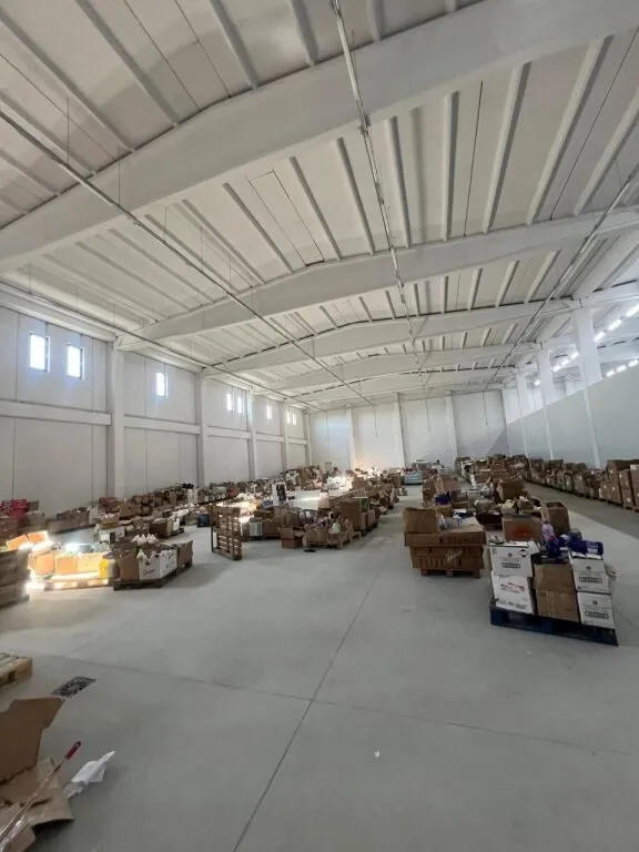 Warehouse for rent in Citypark, Vorë, 1,000 m². Photo 1 of 3