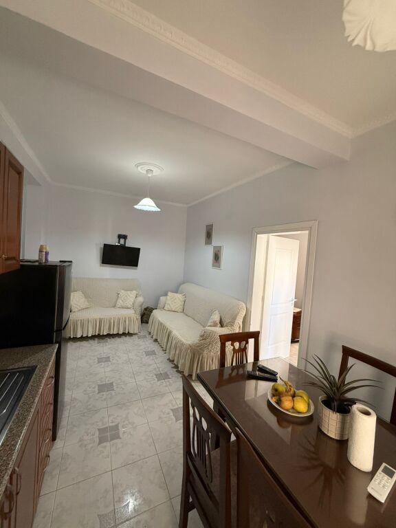 Apartament 1+1 me qera në Plazh, Durrës, 55 m². Foto 1 nga 6