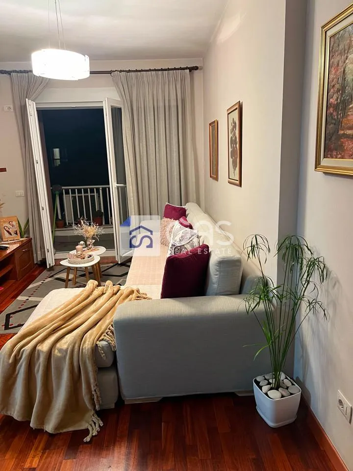 Apartament 1+1 me qera në Kompleksi Magnet, Tiranë, 65 m². Foto 1 nga 5