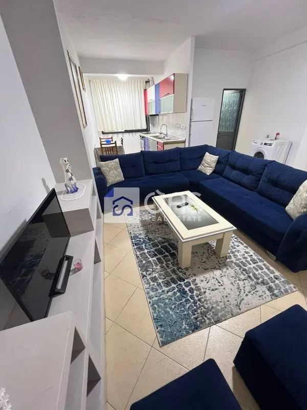 Appartamento 1+1 in affitto a 5 maj, Tirana, 60 m²