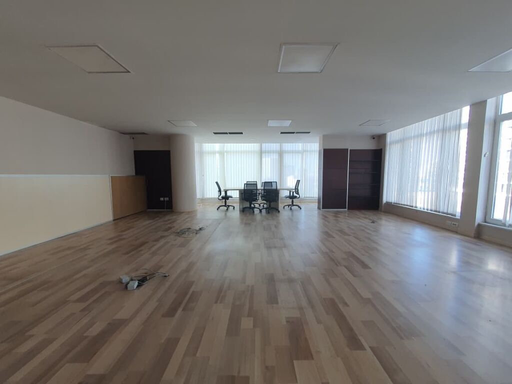Office for rent in Liqeni i Tiranës, Tirana, 260 m². Photo 1 of 3
