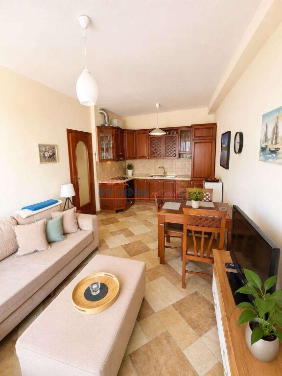 Apartament 2+1 me qera në Rruga Panorama, Tiranë, 95 m²