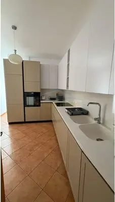 Appartamento 2+1 in affitto a Qendër, Durazzo, 117 m². Foto 3 di 6