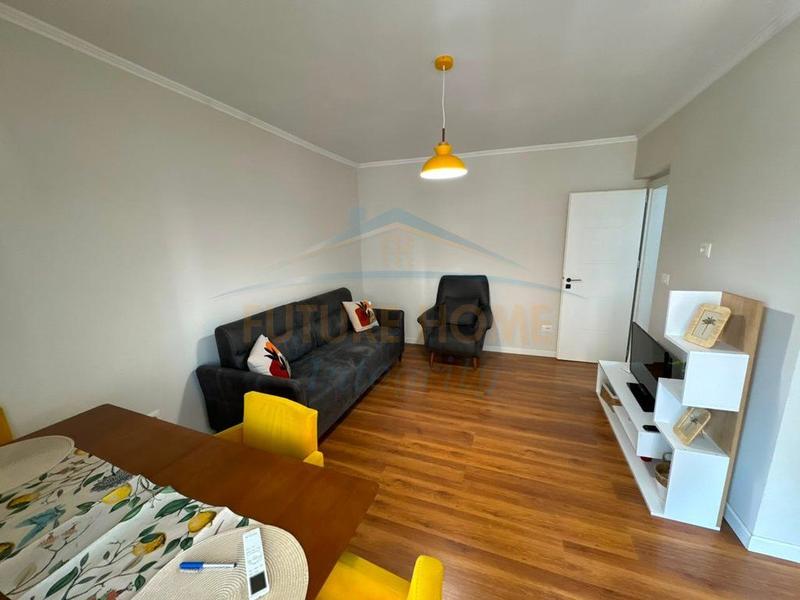 Apartament 1+1 në shitje në Tiranë, 64 m². Foto 2 nga 8