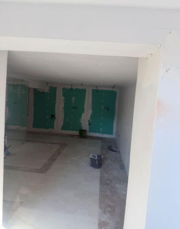 Negozio in affitto a Blloku, Tirana, 40 m²