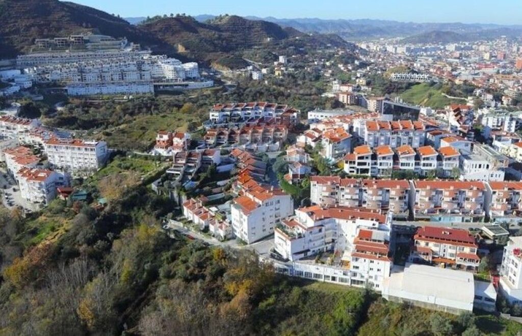 Duplex in vendita a Kodra e Diellit, Tirana, 115 m². Foto 2 di 3