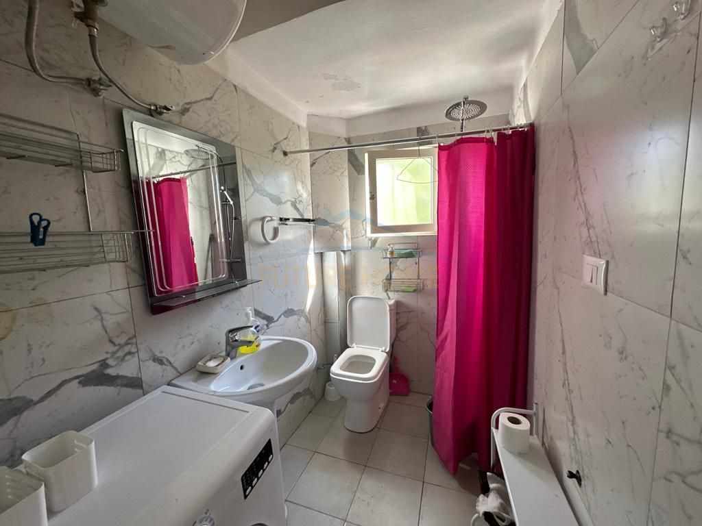 Apartment 1+1 for rent in Bulevardi Bajram Curri, Tirana, 41 m². Photo 3 of 3