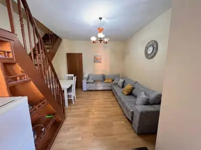 Appartamento 1+1 in affitto ad Ambasada Amerikane, Tirana, 70 m². Foto 1 di 6