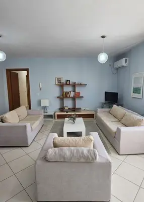Appartamento 2+1 in vendita a Sheshi Skënderbej, Tirana, 110 m². Foto 1 di 7