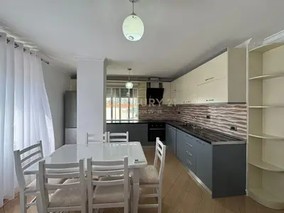 Apartament 2+1 me qera në Spitali Ushtarak, Tiranë, 102 m². Foto 4 nga 12