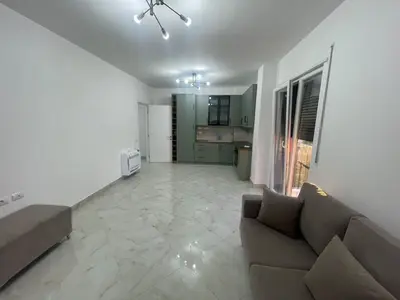 Apartament 2+1 me qera në Kamez, Kamëz, 105 m². Foto 1 nga 8