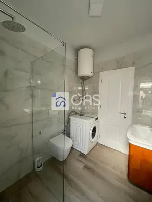 Apartament 1+1 me qera në Rruga Deshmoret e Fekenit, Tiranë, 60 m². Foto 5 nga 8