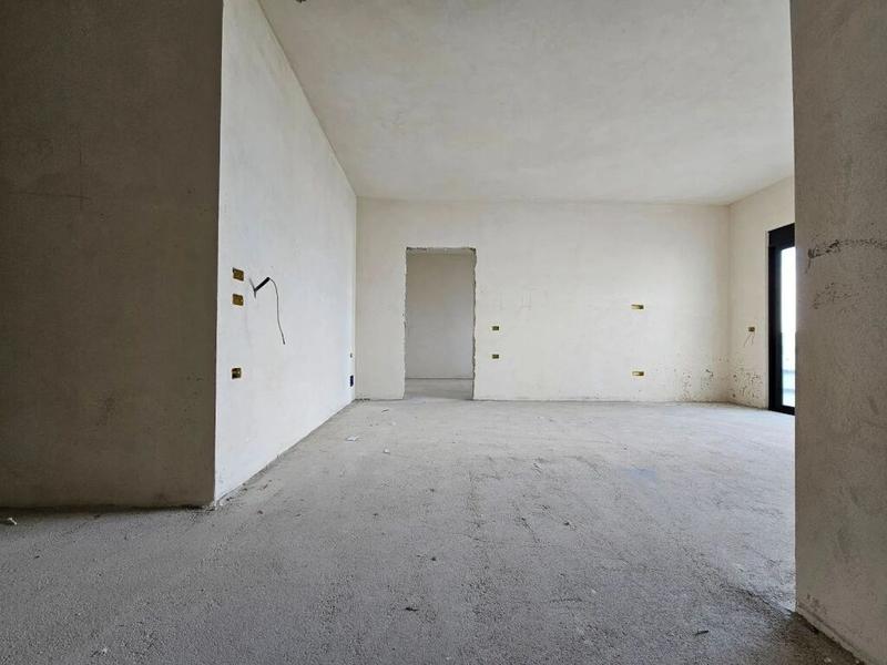 Apartament 1+1 në shitje në Ruga mitat hoxha, Sarandë, 87 m². Foto 7 nga 11