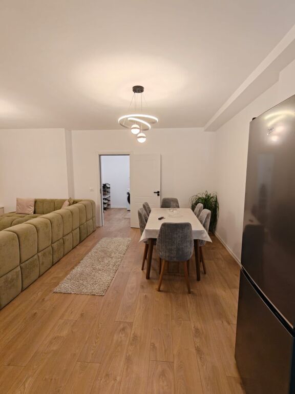 Apartment 2+1 for rent in Fresku, Tirana, 75 m². Photo 1 of 3