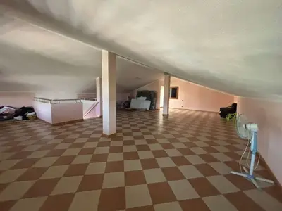 Villa studio for sale in Marikaj, Tirana, 300 m². Photo 11 of 12