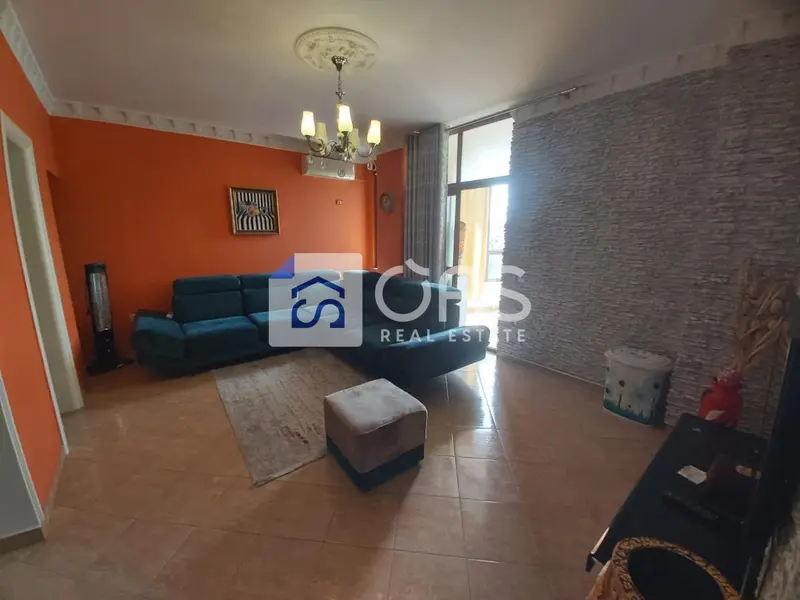 Appartamento 2+1 in affitto ad Ali Demi, Tirana, 90 m²