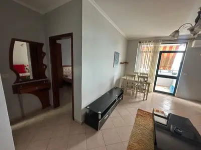 Appartamento 1+1 in affitto ad Ish Ekspozita, Tirana, 70 m². Foto 2 di 4