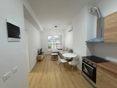 Appartamento 1+1 in vendita ad Ali Demi, Tirana, 49 m². Foto 2 di 7