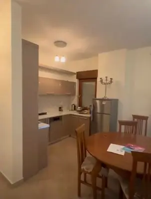 Apartament 1+1 me qera në Pazari i Ri, Tiranë, 63 m². Foto 4 nga 10