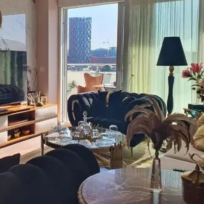 Apartament 2+1 me qera në Blloku, Tiranë, 150 m². Foto 2 nga 4