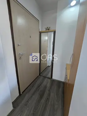Apartament 2+1 në shitje në Fusha aviacionit, Tiranë, 90 m². Foto 4 nga 9