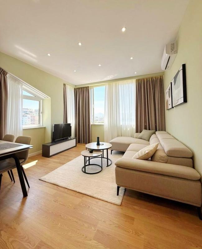 Apartament 2+1 në shitje në BKT, Tiranë, 70 m². Foto 2 nga 9
