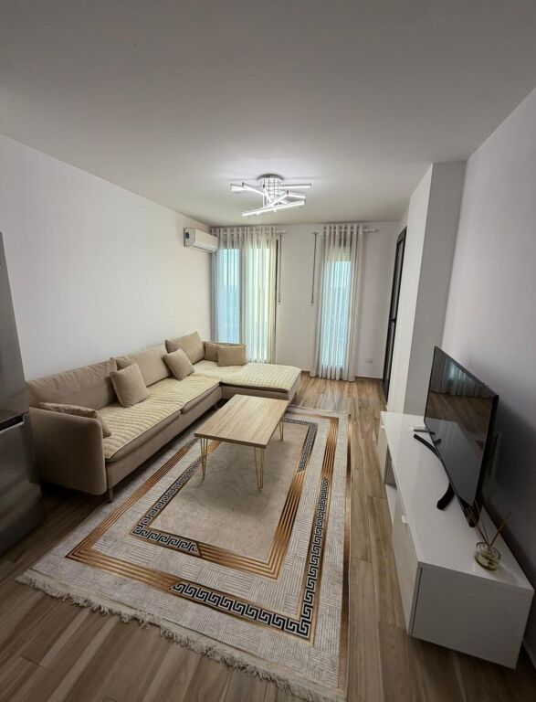 Appartamento 1+1 in affitto a Porcelan, Tirana, 70 m². Foto 2 di 3
