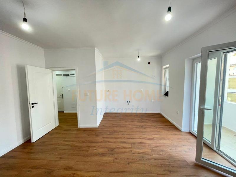 Apartment 1+1 for sale in Rruga Qemal Stafa, Tirana, 60 m²