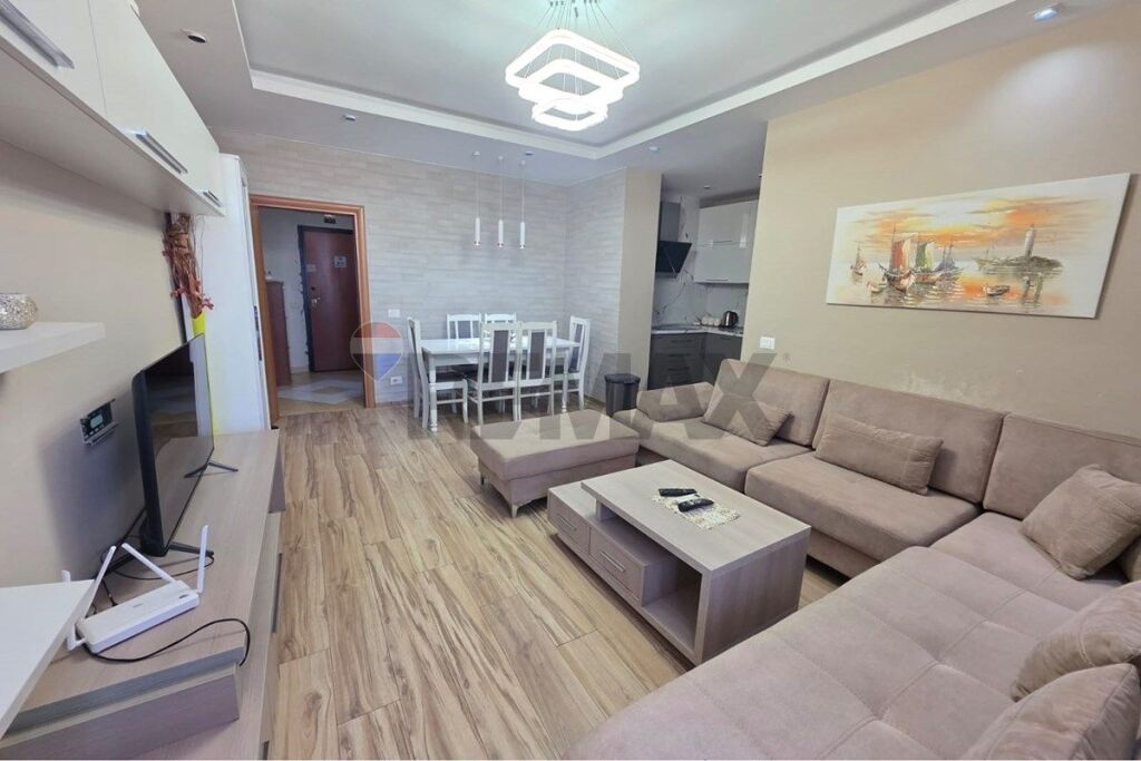 Apartment for sale in 9 Katëshet, Tirana, 110 m². Photo 2 of 3